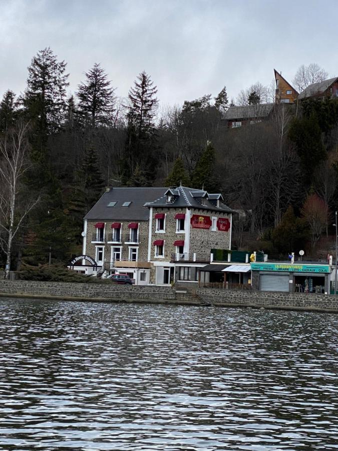Hotel La Bonne Hotesse Шамбон-сюр-Лак Экстерьер фото